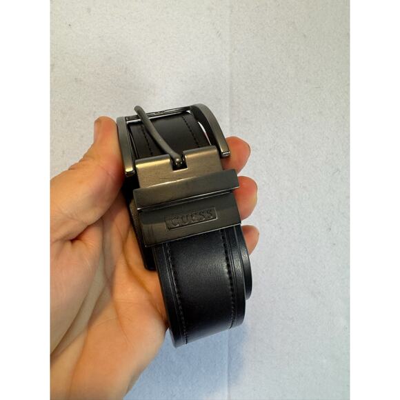 Guess Reversible Belt Black Brown Mens Sz L 38-40 Faux Leather Silver Buckle‎ - Picture 2 of 8